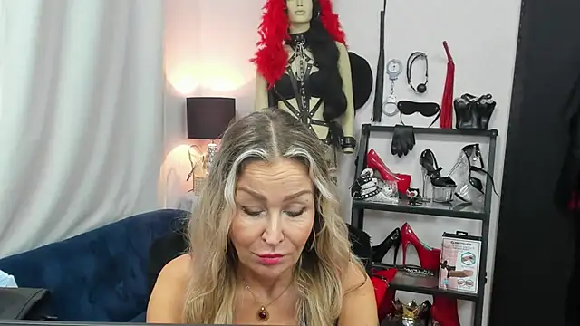 crystaLUX online show from October 16, 5:32 am