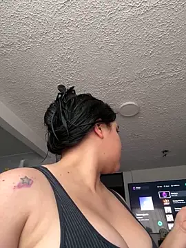 KallyMyller1 online show from October 11, 8:44 pm