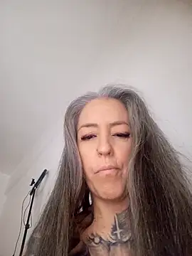 vamporasuccubus19777 online show from March 9, 9:29 pm