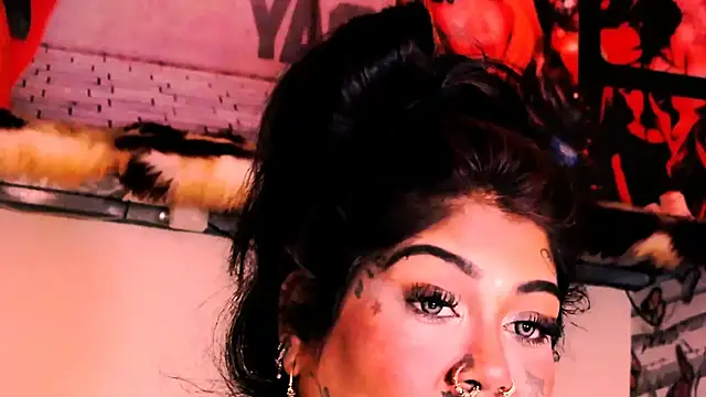 indian dreamgirl online show from March 9, 10:18 am