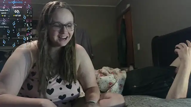 TurtleLady420 online show from November 9, 5:58 am