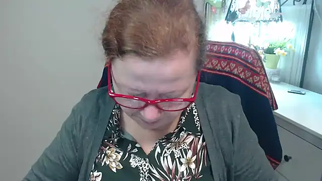 Adelewildx online show from October 16, 3:42 am