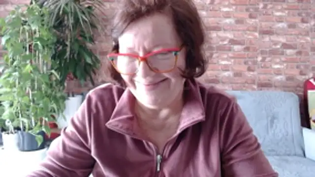 Adelewildx online show from April 3, 8:34 am