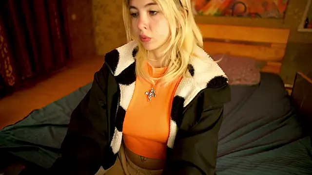 Allison Cuty online show from October 4, 8:02 pm