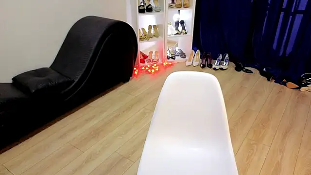 CaringSophie online show from March 21, 3:28 pm