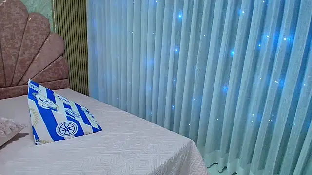 emyli sw  online show from October 31, 3:08 am