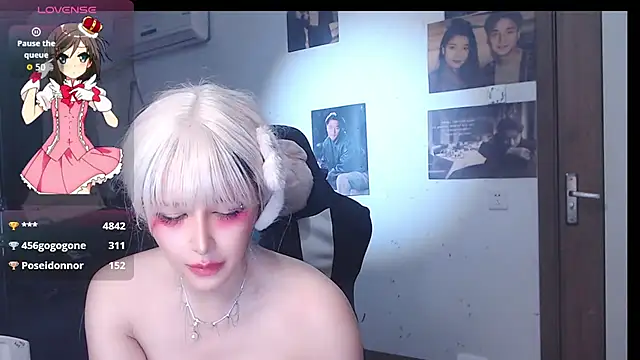 candy cola online show from October 11, 7:02 am