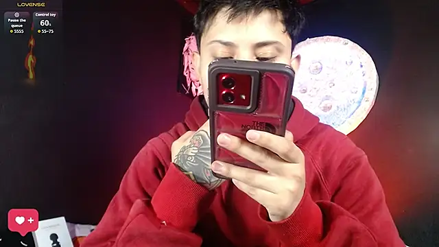 girl intense444 online show from October 11, 1:14 pm