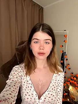  Amberlley online show from October 20, 3:26 pm