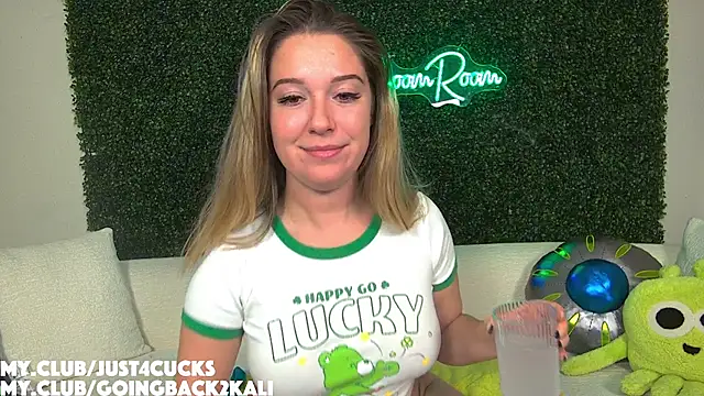 boomboomr00m online show from November 12, 2:42 am