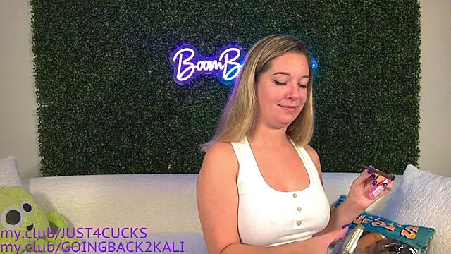 boomboomr00m online show from September 26, 2:15 pm