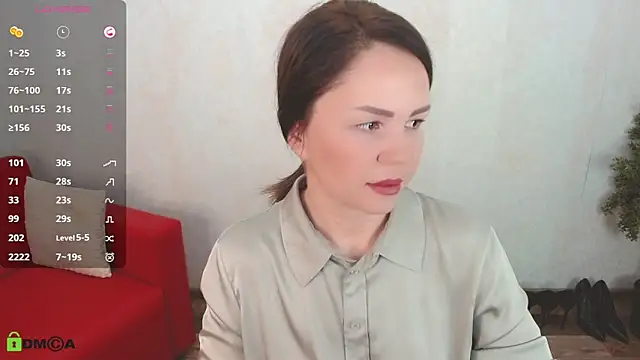 VickyGolden online show from October 13, 4:59 am