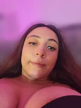 VickyHoult online show from February 17, 11:37 pm