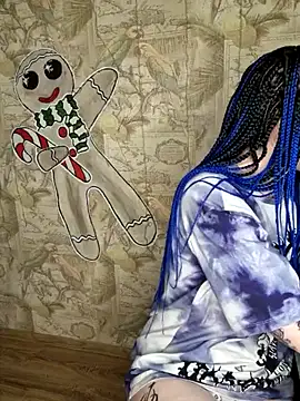 LazyTanukii online show from January 12, 6:40 am