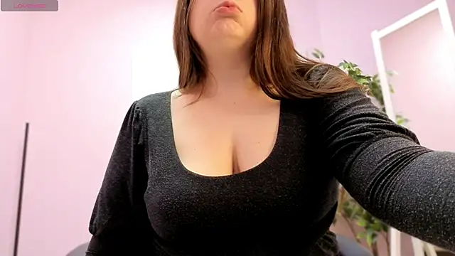 BattyMoll online show from March 12, 3:48 pm