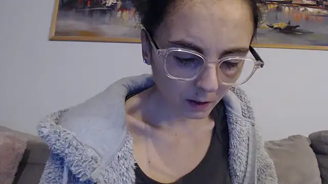 cleophee online show from January 7, 7:34 am