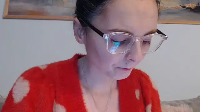 cleophee online show from February 24, 7:07 am