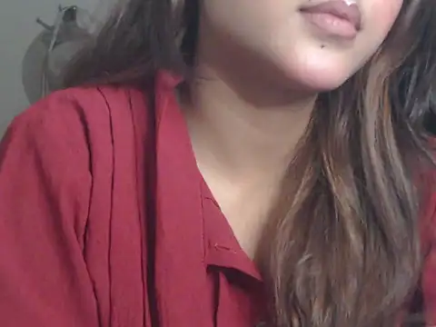 NancyRuvi online show from April 22, 5:32 pm