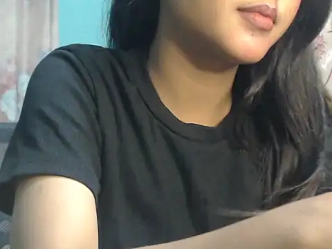 NancyRuvi online show from September 17, 5:22 pm