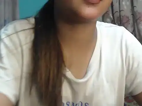 NancyRuvi online show from October 20, 4:21 pm