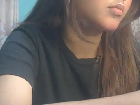 NancyRuvi online show from April 10, 4:24 pm