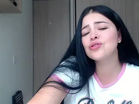 Snapshot of Aleska__Bell chatting on September 8, 3:00 pm Aleska Bell online show from September 8, 3:00 pm