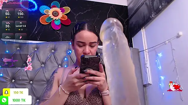 LAILAGUMMY online show from October 23, 7:20 pm