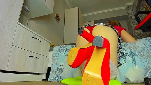 DUSSY PUSSY online show from January 16, 5:14 am