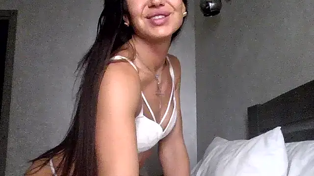 JulianaGold1 online show from October 16, 7:38 pm