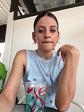 alana15 online show from February 5, 8:34 pm