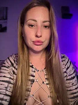 AlisaWhite online show from November 20, 4:41 pm