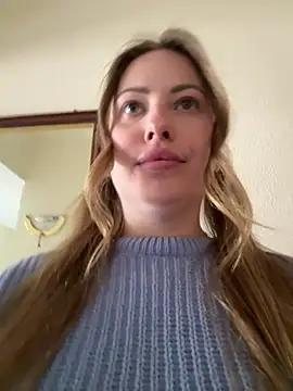 AlisaWhite online show from April 12, 1:03 pm