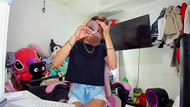 Lawrncesofiets online show from October 29, 7:38 pm