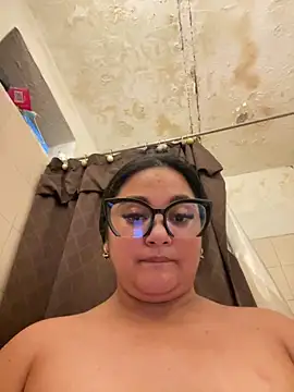 shayna all online show from February 25, 2:32 am