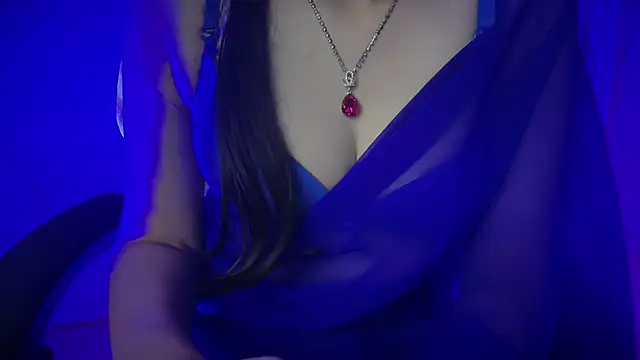 Queen Angelena online show from September 27, 7:10 pm