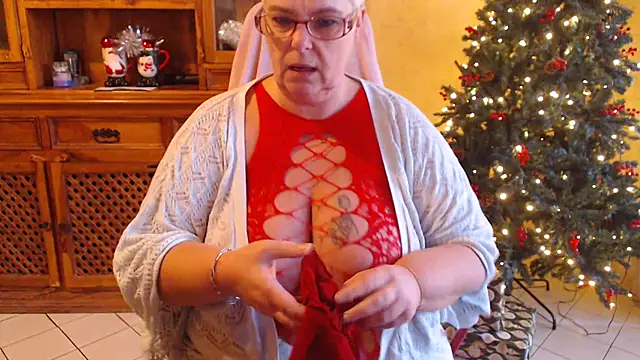 MISS LINDAH online show from December 17, 7:01 am