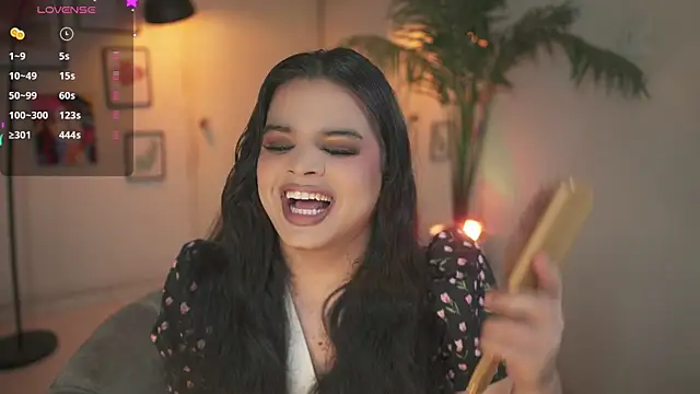 artechloe online show from December 22, 11:52 pm