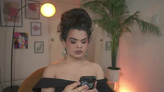 artechloe online show from November 25, 5:48 pm