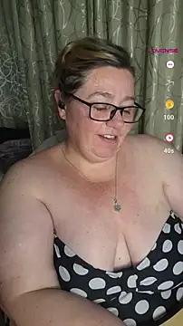 Iceprincess2bad4u online show from September 22, 6:28 pm