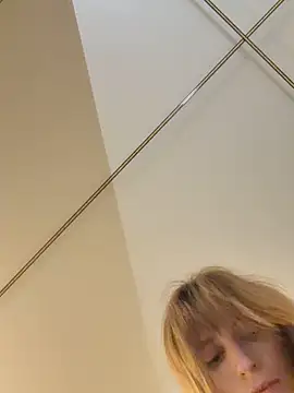 -AngelAri- online show from February 28, 9:03 pm