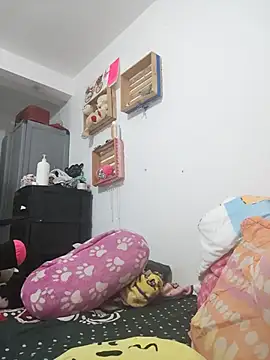 karlythothxh online show from March 25, 6:11 pm