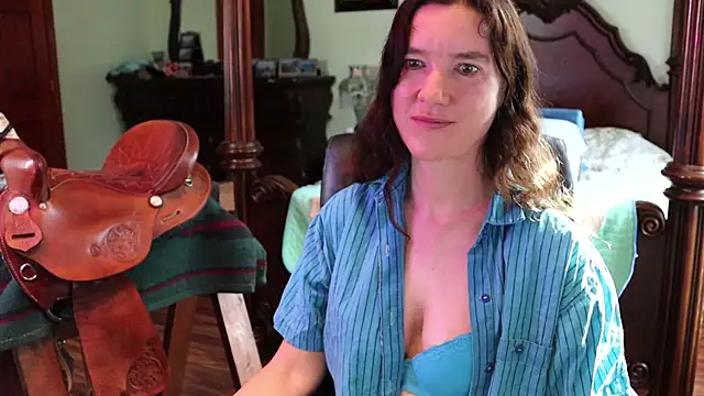 thornburyrose online show from February 18, 8:30 pm