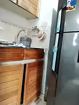 Vicky Rosse online show from February 9, 6:32 pm