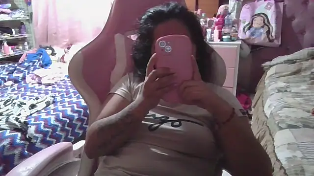 annarose19 online show from February 6, 11:52 pm