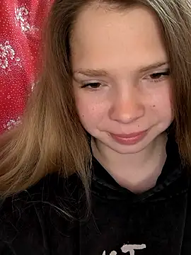 Zuli Kiska online show from April 9, 6:19 am