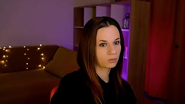 ItsAlisia online show from December 21, 7:12 am