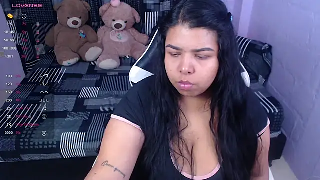 SaLomeJonees online show from October 11, 11:25 am