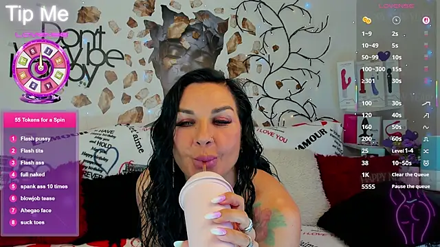 Tara Bloss online show from April 18, 4:26 am