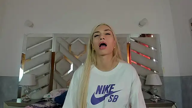 briana wonder69xxx online show from March 31, 8:20 pm