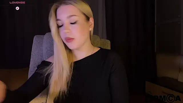 ariashaa online show from April 10, 6:47 pm